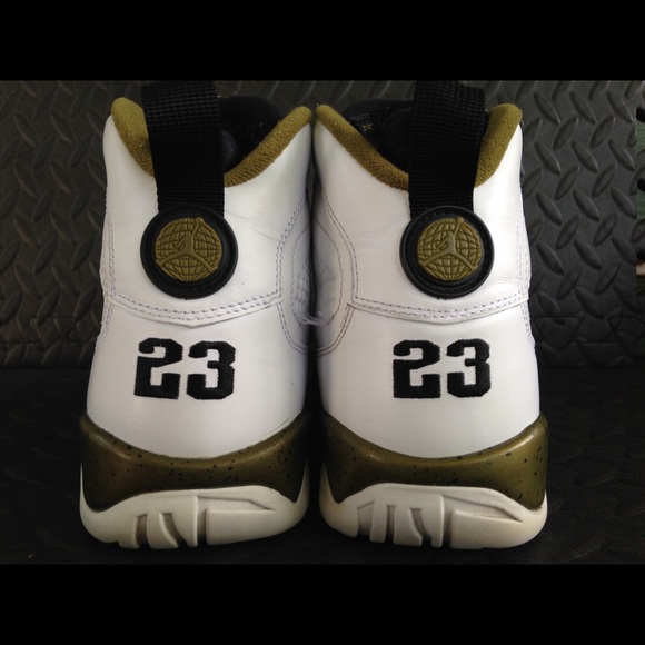 Air Jordan 9 statue 302370-109 used size 8.5 - Picture 7 of 8